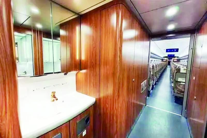 能动车先睹为快 定员1154人麻将胡了试玩平台西安⇌香港智(图5) 能动车先睹为快 定员1154人麻将胡了试玩平台西安⇌香港智(图5)